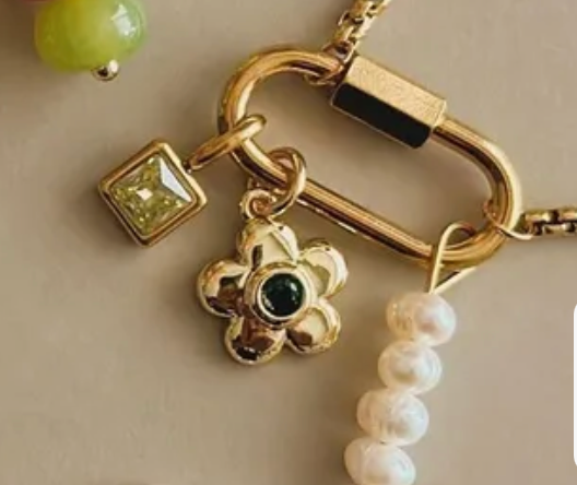 Collar Esencia